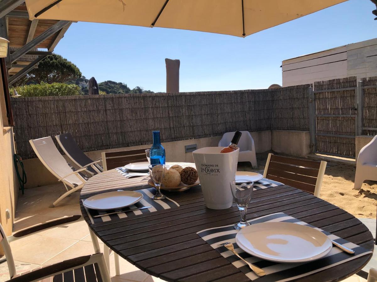 Appartement Face A La Mer La Croix-Valmer Exteriör bild
