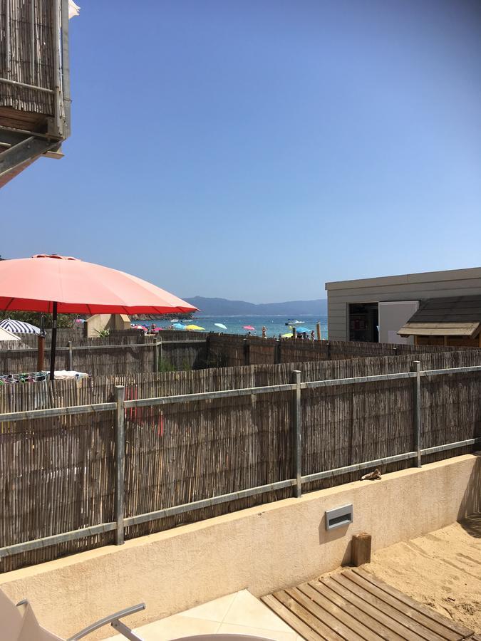 Appartement Face A La Mer La Croix-Valmer Exteriör bild