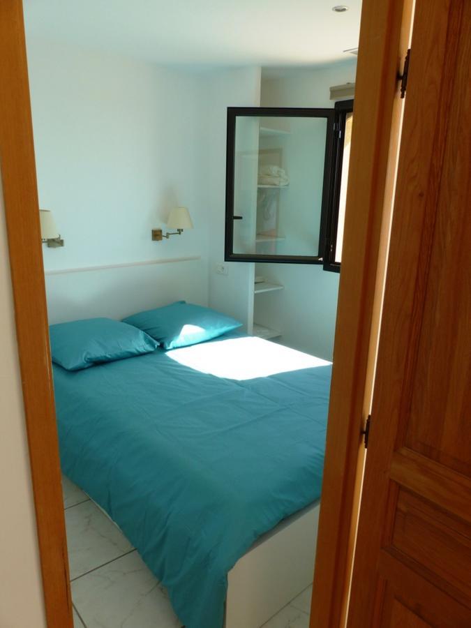 Appartement Face A La Mer La Croix-Valmer Exteriör bild