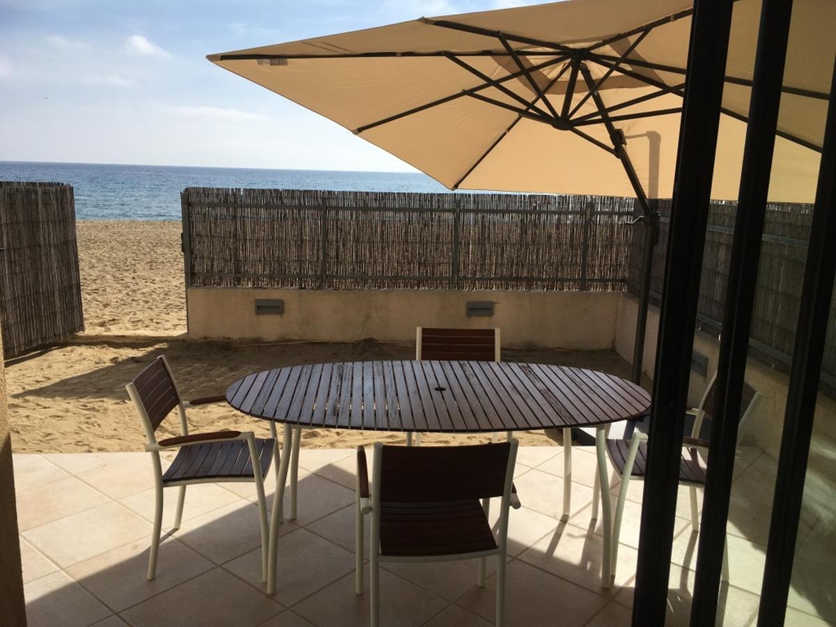 Appartement Face A La Mer La Croix-Valmer Exteriör bild