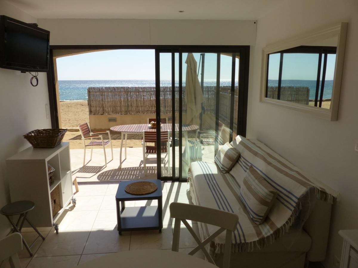 Appartement Face A La Mer La Croix-Valmer Exteriör bild