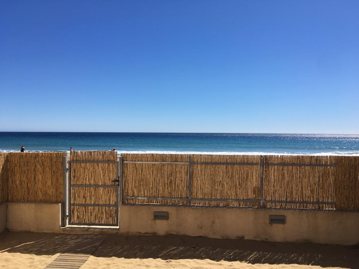 Appartement Face A La Mer La Croix-Valmer Exteriör bild
